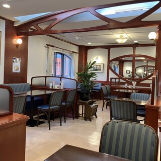 サロン・ド・フィーヌ_2