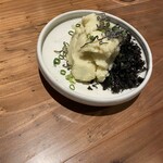 コキノハチナ - わさびと岩のりのポテトサラダ。混ぜ混ぜします。