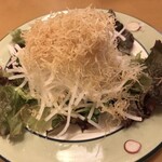 Sushiya Akabee - 大根パリパリサラダ。