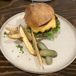 サードプレイスカフェ - チーズバーガー