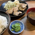 Sanzoku goya - 若鶏鉄板焼き