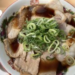 ラーメン さかもと - 漆黒のBlackラーメンのスープ　有名店に負けない美味しさ！