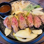 がっつりステーキ - ランプ肉カット