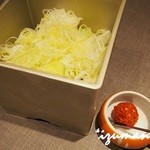 京都つゆしゃぶCHIRIRI - ■たっぷりの白ねぎと柚子唐辛子