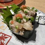 回転寿司 鮮 - カワハギキモ和え軍艦