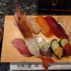 Kaiten Sushi Takarabune - 特上握りランチ1,980円