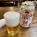 二葉海神 - 「缶ビール」470円也。アサヒもあります。