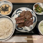 Negishi - 牛タン3種盛りセット　2,800円