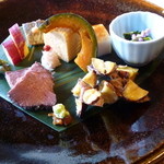 Roan Matsuda Sasayama Ten - 鹿肉、栗、山菜、卵焼き、かぼちゃ、鰊の梅煮、サツマイモのレモン煮、