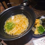 麺匠の心つくし つるとんたん - 