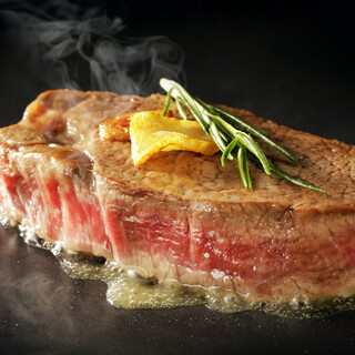 All-you-can-eat and drink over 120 types including meat Sushi and wagyu Steak! From 2200 yen!