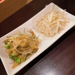 中華とお酒 のぐち - ザーサイと野菜和え&シャキシャキじゃがいも