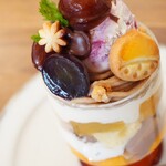 ハナツムリ - 【2023.10】秋のモンブランパフェ(税込1,100円)