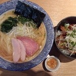 麺屋一燈 - 芳醇香味そば塩＆ポークジンジャー丼