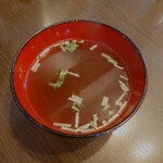 昌龍 - ラーメンスープが効いた、醤油味の中華スープが旨い。