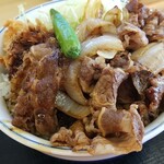 Katsuya - 牛バラ焼きとロースカツ丼のアップ