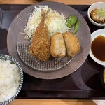 あじフライ神楽坂さくら イオンモール各務原店 - アジフライとレンコン挟み揚げ定食