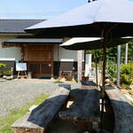 麺処 吉川 - あたたかい日は　テラス席はどう？