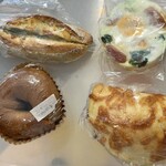 KYOTO 1er BAKERY MARKET - トリュフポルチーニチーズ/ポパイエッグ/コーヒーマスカルポーネベーグル/もっちりカルツォーネ