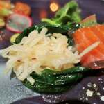 ラ・ロシェル - シルクサーモンの鰹と昆布出汁のジュレ　