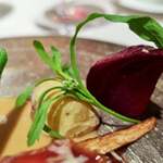 ラ・ロシェル - 与論島ほろほろ鶏の胸肉ロティと塩麹コンフィ