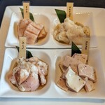 炭火焼肉 キンザン - ホルモン盛合せ