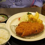 手打とんかつ　しま家 - 厚切ロースかつ定食