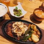 ステーキ&ハンバーグそして勝揚げ 肉山 - 