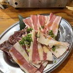 浜べゑ - 牛カルビ　豚ハラミ、豚バラ