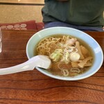 Gakunoya - ラーメン　半麺　550円