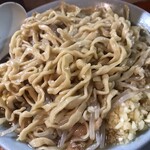 221727728 - デフォで絶妙なワッシワシ麺。めちゃめちゃ好みなんです！