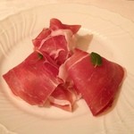 リストランテ・マッサ - パルマ産生ハムの葡萄包み