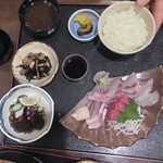 天和 - さしみ定食の竹