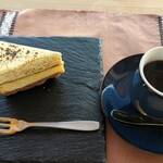 北上川テラス 七間倉 - コーヒー＆チーズケーキ