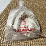 安達食品 - ジャンボ餃子 （5個入り）500円