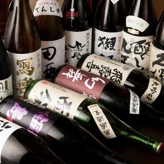 备有稀少的日本酒，在川越首屈一指。喝着比较也很有趣!
