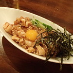 おか田 - 鶏ユッケ