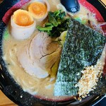 結まーる - とんこつ味噌ラーメン味玉乗せ大盛り