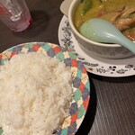 Ba Nki Rao - グリーンカレー 850円