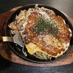 広島風お好み焼き れんが亭 - 肉玉そば 850円