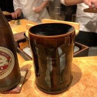 DUGOUT - 斬新な鮨を置く、円柱