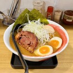 味噌専門 ラーメン味來 - みそらーめん 830円、味付たまご 100円
            2023年10月22日