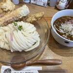 Maruyoshi Seimensho - ふわふわとり天と鯛ちくわ天の極上肉カレーつけうどん