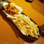 魚焼男 - イカフライ とポテトフライ