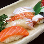 お食事処 孝ふく - 新鮮で季節感あふれるお寿司もお楽しみ下さい‥。
