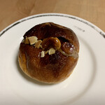 Pane Ho Maretta - メープルナッツ 渋皮マロン ¥320