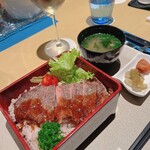 Captain's Grill and Bar - 