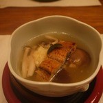 法善寺横丁 誠太郎 - アマダイの蒸し物です、ウナギのせ