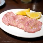 高円寺 焼肉ここち - タン塩