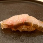 鮨あら井 - 藁焼き　薫香がたまりません